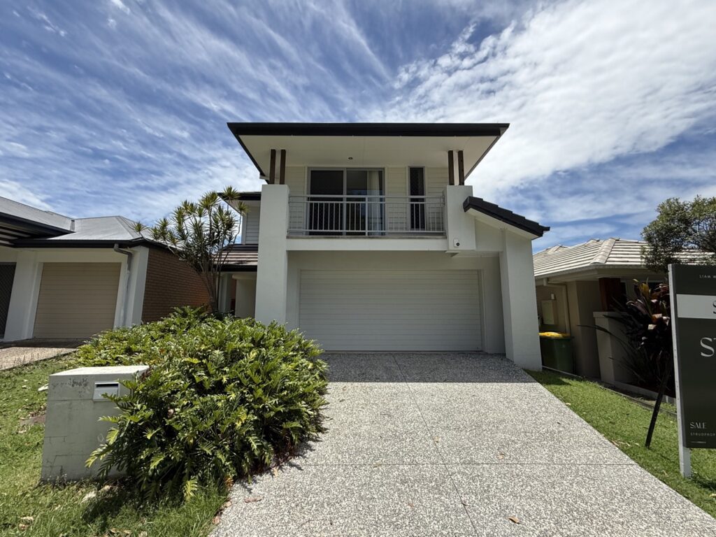 5 Francisca Drive, Augustine Heights, QLD 4300