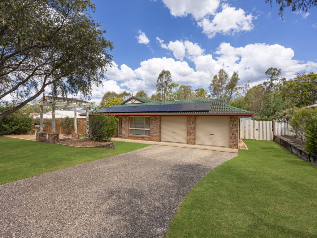 106 Equestrian Drive, Yamanto, QLD 4305