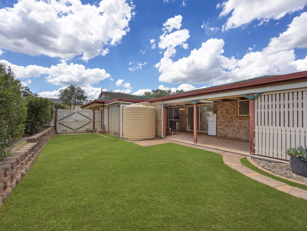 106 Equestrian Drive, Yamanto, QLD 4305