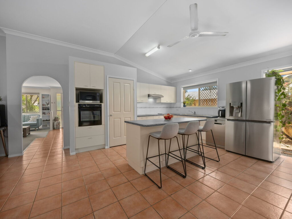 106 Equestrian Drive, Yamanto, QLD 4305
