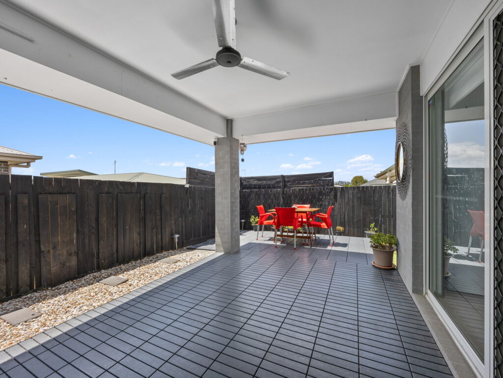 9 Myrtle Street, Deebing Heights, QLD 4306