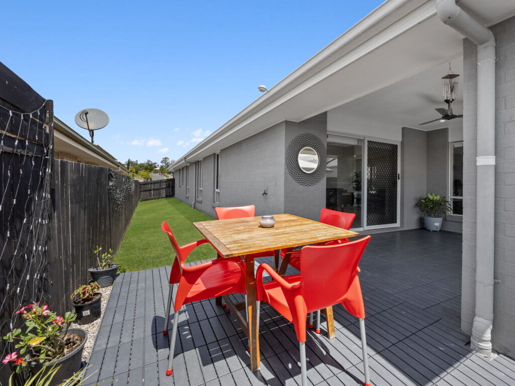 9 Myrtle Street, Deebing Heights, QLD 4306