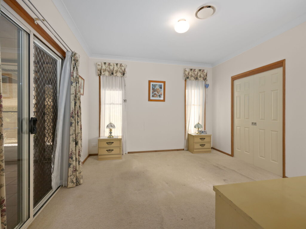 24 Lorikeet Road, Regency Downs, QLD 4341
