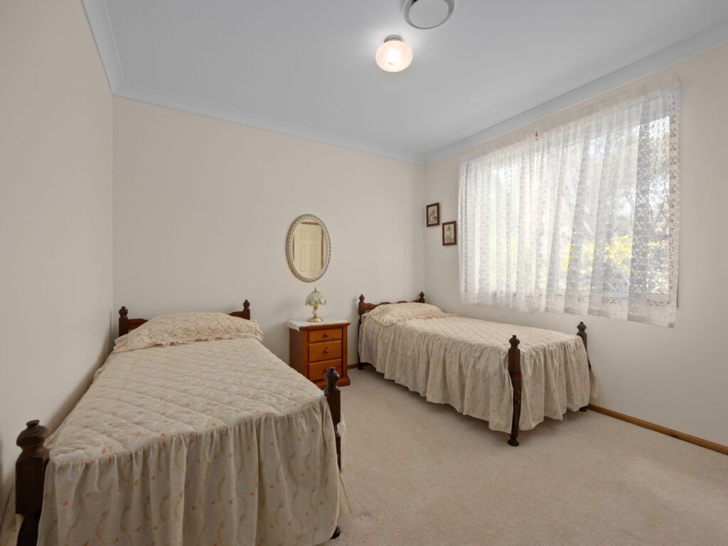 24 Lorikeet Road, Regency Downs, QLD 4341