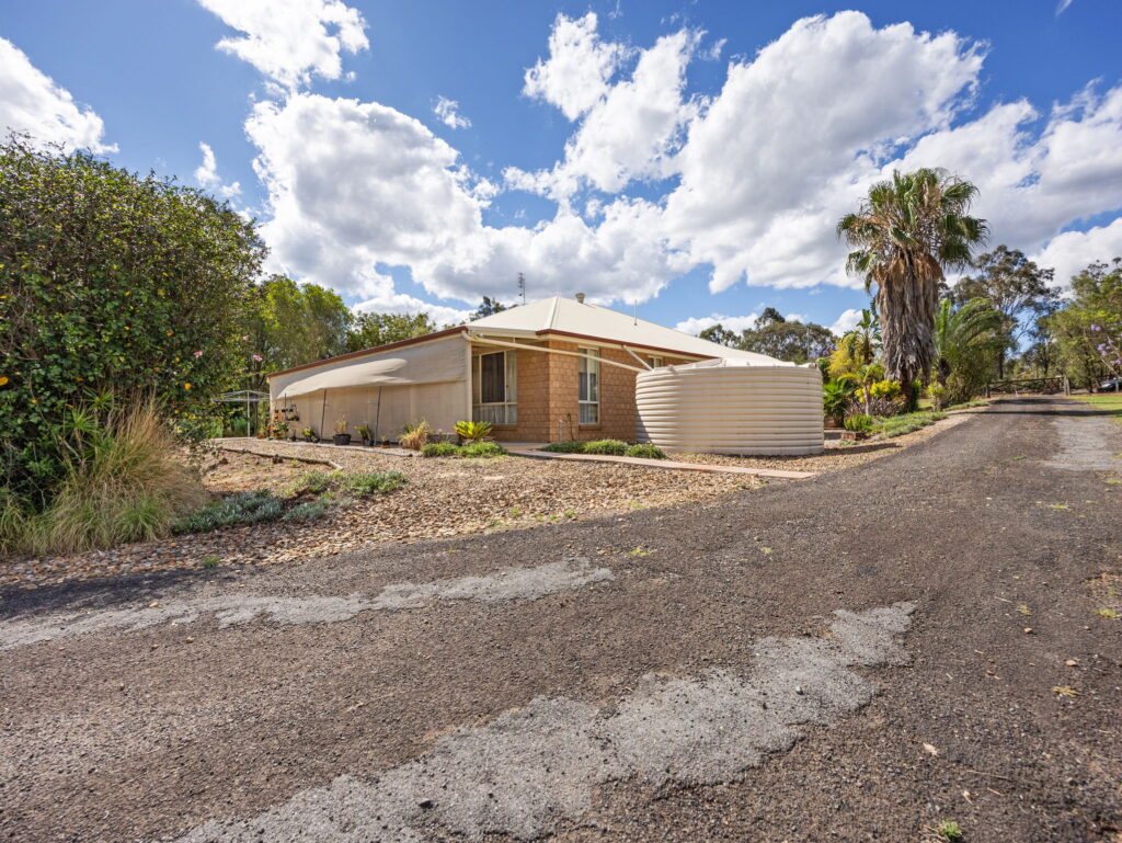 24 Lorikeet Road, Regency Downs, QLD 4341