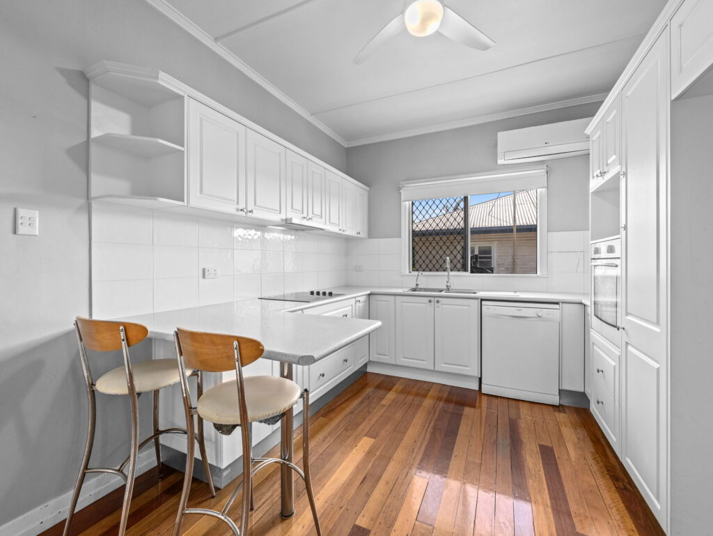 194 Glebe Road, Booval, QLD 4304