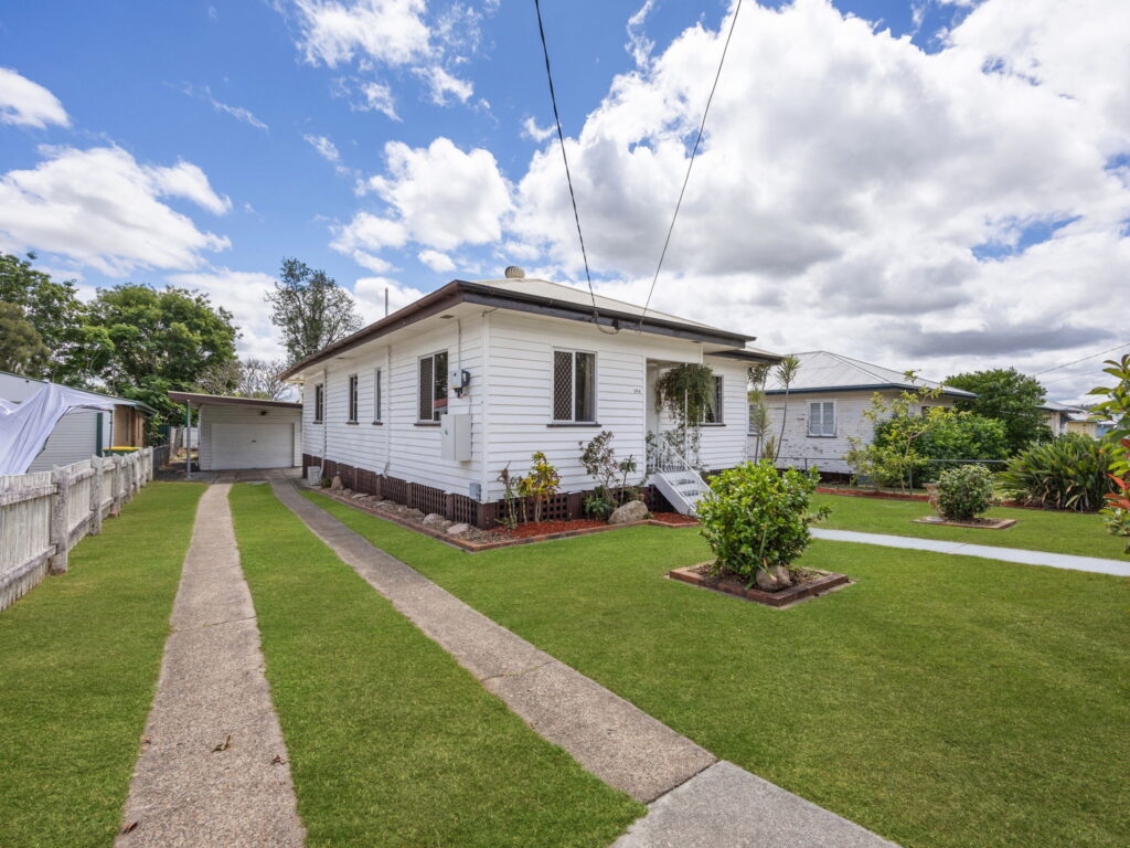 194 Glebe Road, Booval, QLD 4304