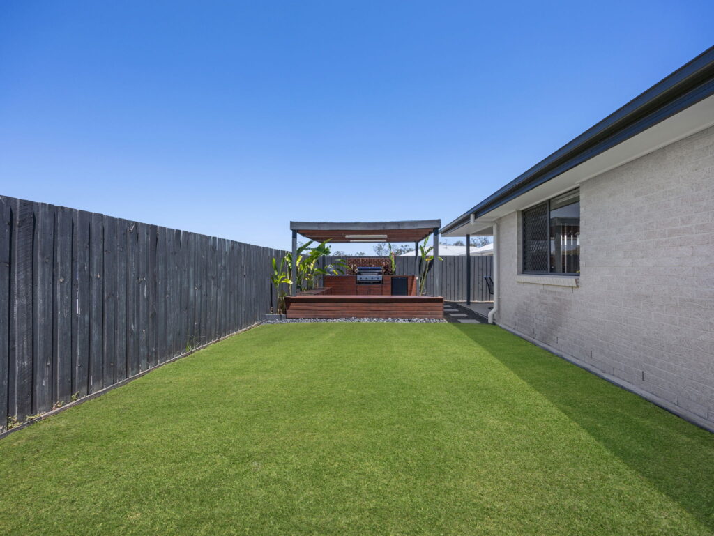25 William Street, Deebing Heights QLD 4306