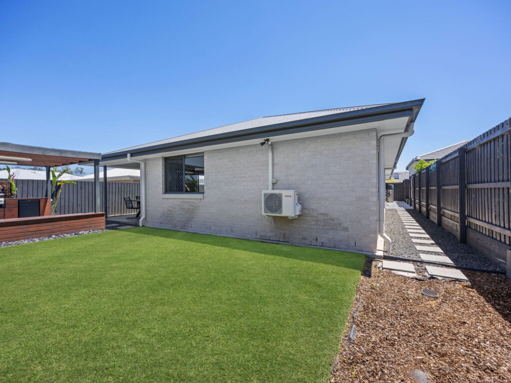 25 William Street, Deebing Heights QLD 4306