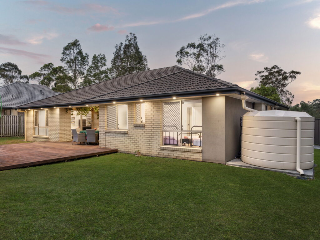 33 Dillon Avenue, Augustine Heights, QLD 4300