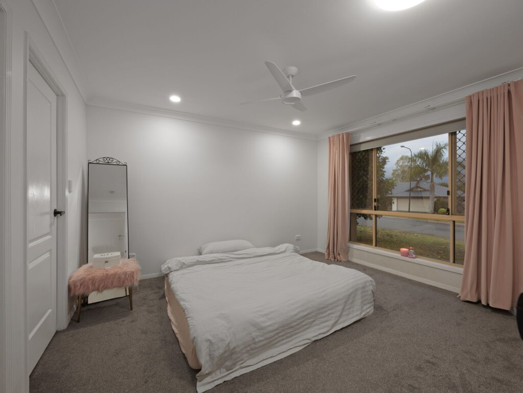 33 Dillon Avenue, Augustine Heights, QLD 4300