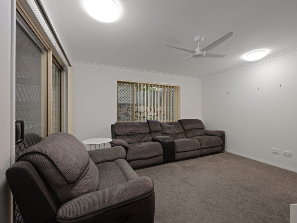33 Dillon Avenue, Augustine Heights, QLD 4300