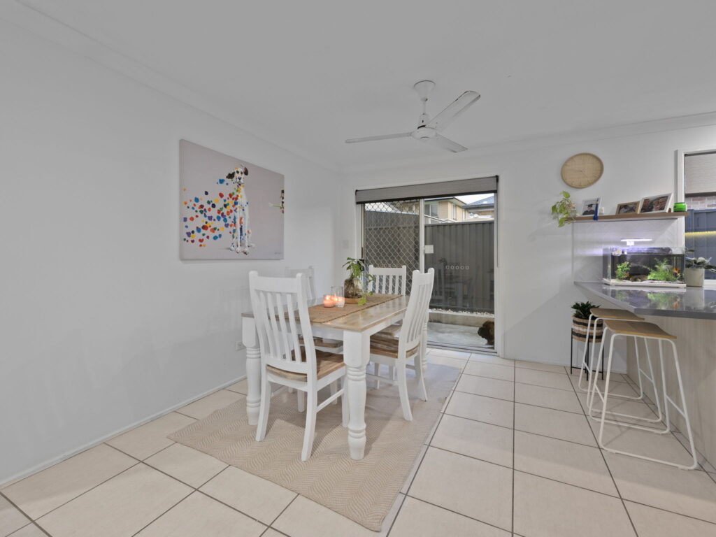 3 Wallace Street, Flinders View, QLD 4305