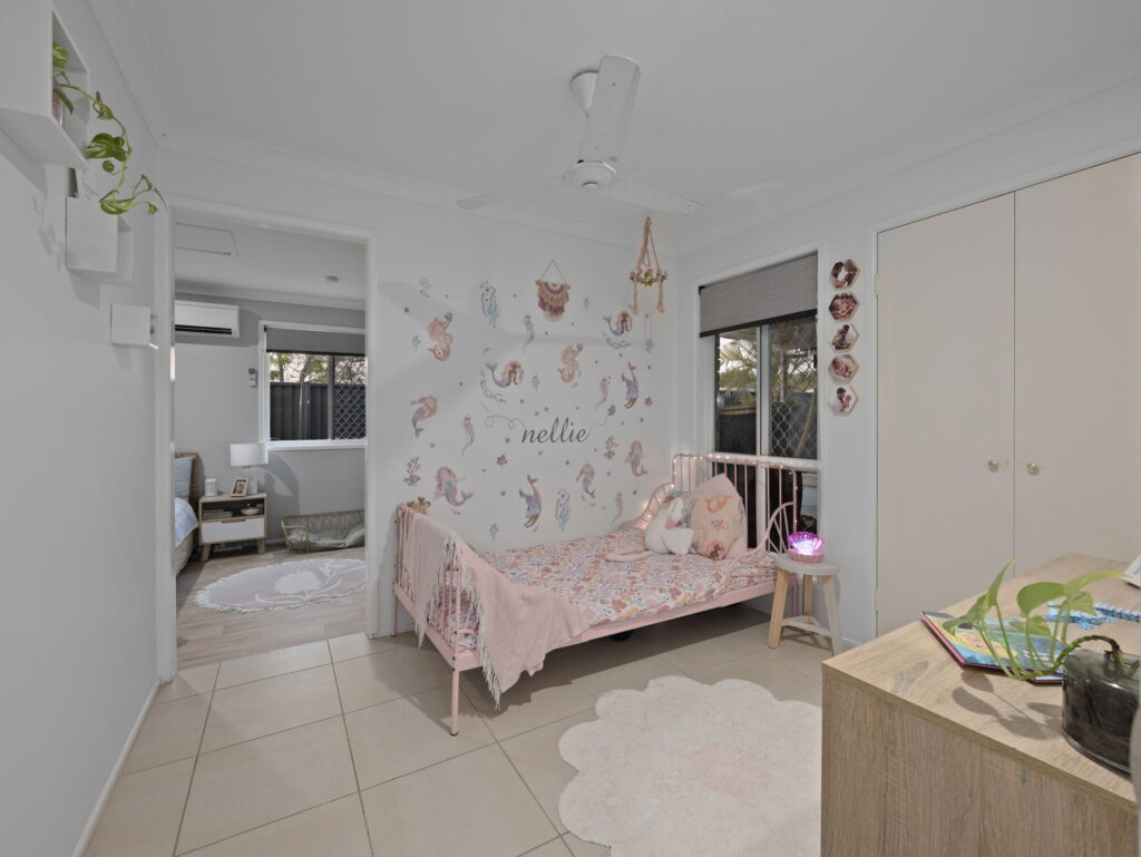 3 Wallace Street, Flinders View, QLD 4305