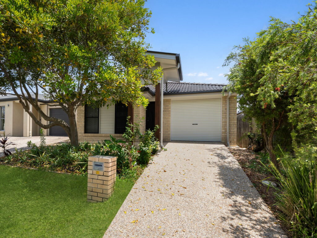 21 Drewett Avenue, Redbank Plains, QLD 4301