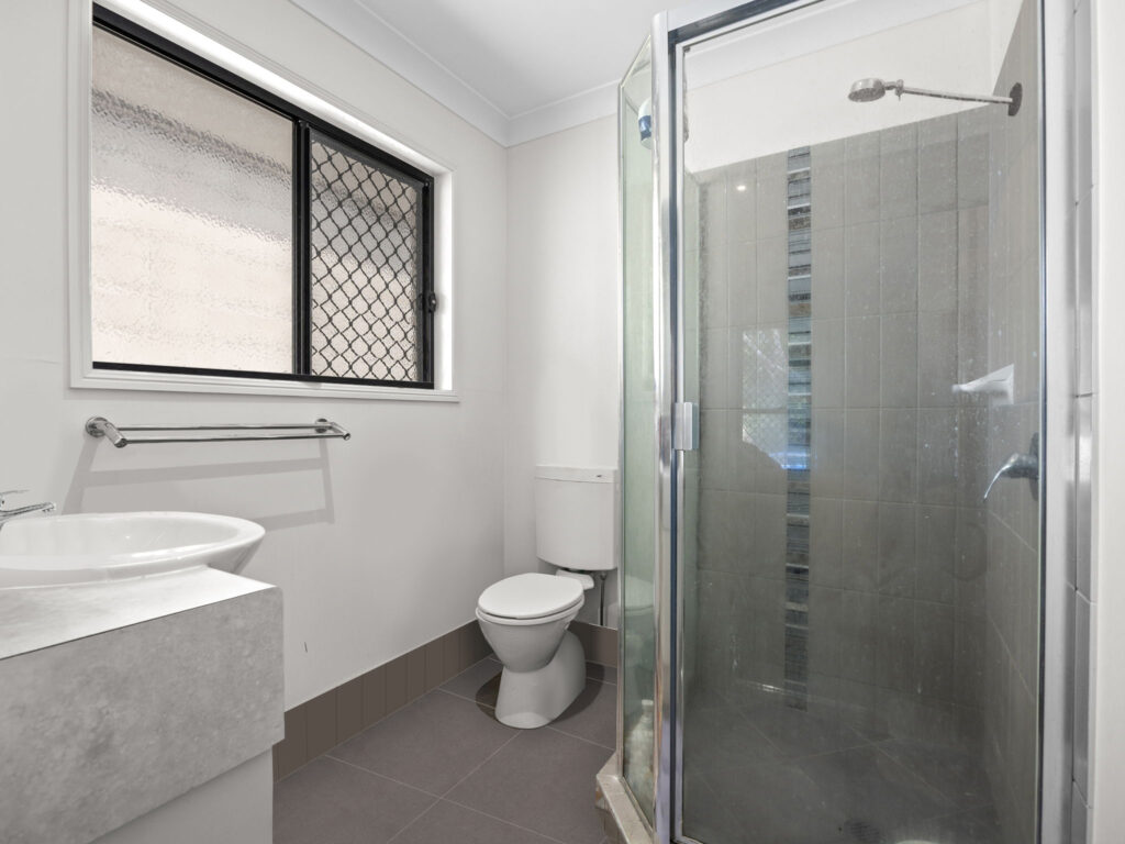 21 Drewett Avenue, Redbank Plains, QLD 4301
