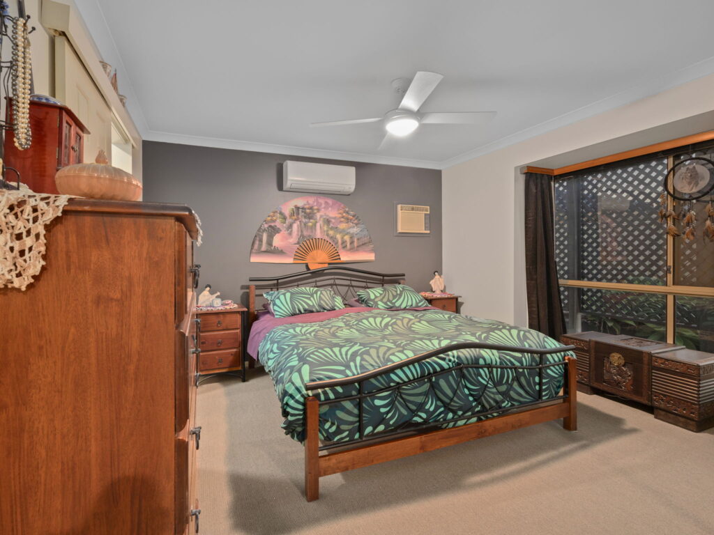 3 Genoa Place, Collingwood Park, QLD 4301