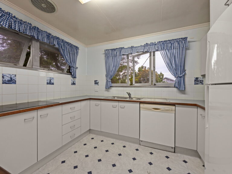 36 Edenvale Street, Oxley, QLD 4075