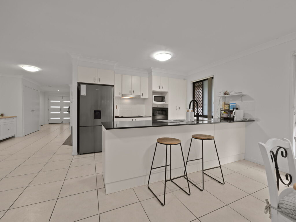 33 Chanel Court, Wulkuraka, QLD 4305