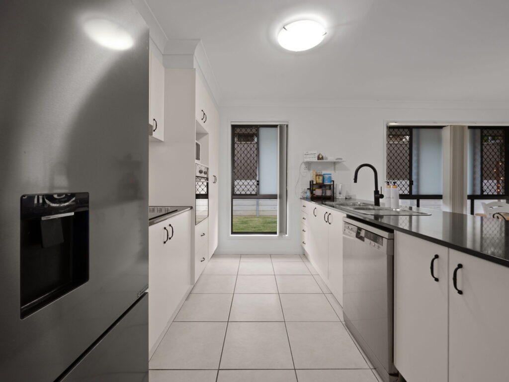 33 Chanel Court, Wulkuraka, QLD 4305
