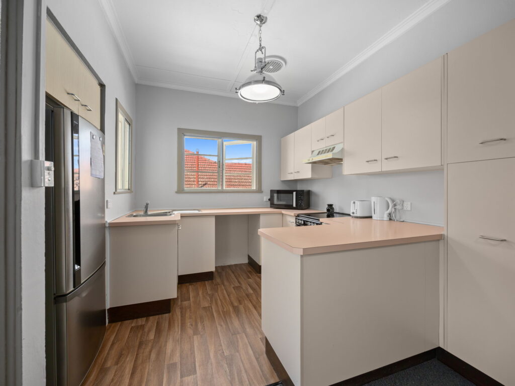 15 Phillip Street, One Mile, QLD 4305