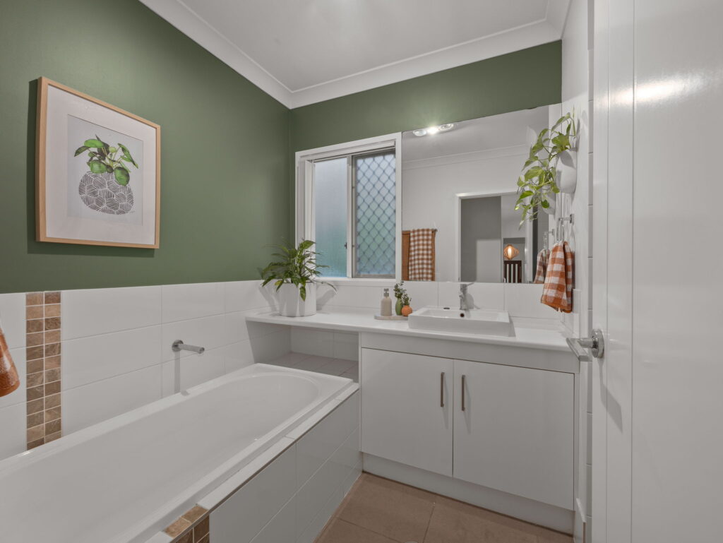 11 Avalon Close, Bellbird Park, QLD 4300
