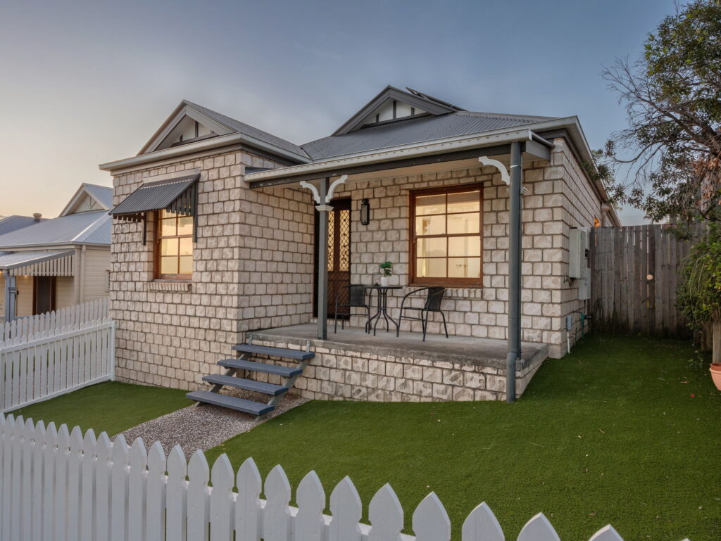 11 Violet Avenue, Springfield Lakes, QLD 4300
