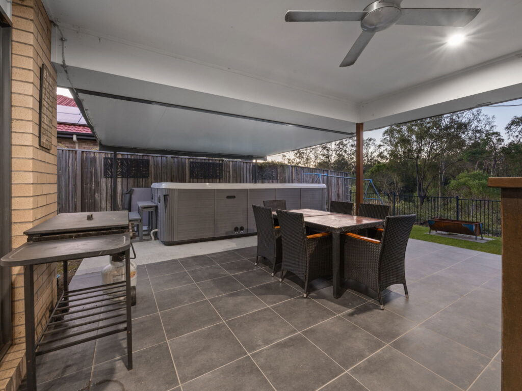 33 Mcgoldrick Street, Flagstone, QLD 4280