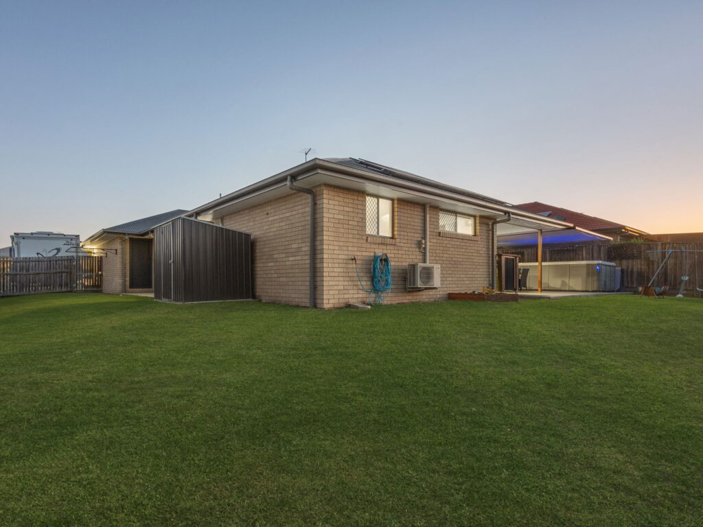 33 Mcgoldrick Street, Flagstone, QLD 4280