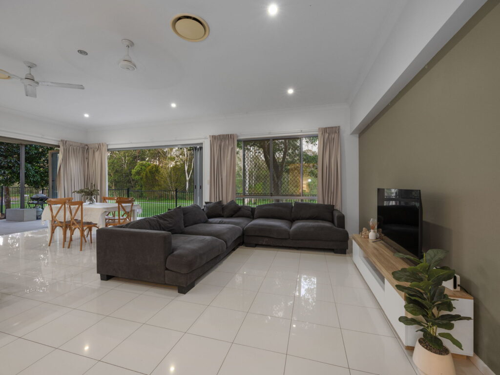 22 Kordan Boulevard, Raceview, QLD 4305