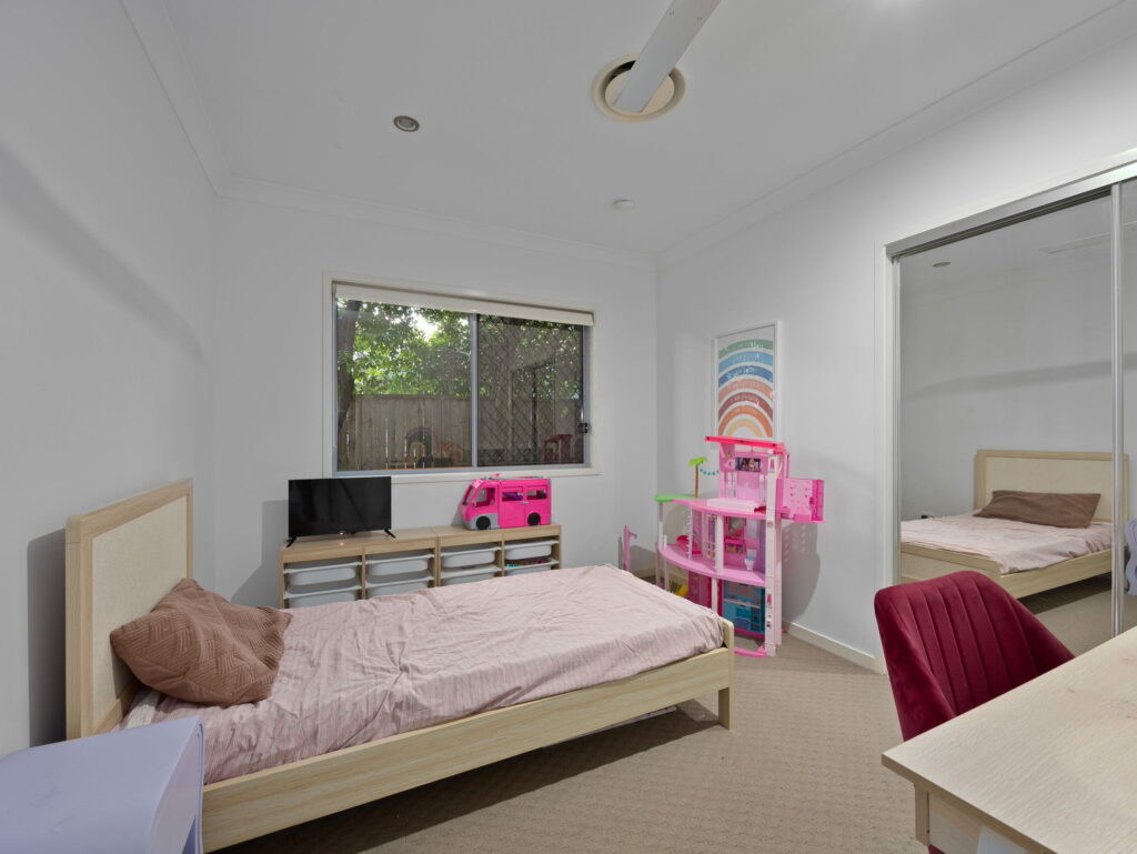 22 Kordan Boulevard, Raceview, QLD 4305