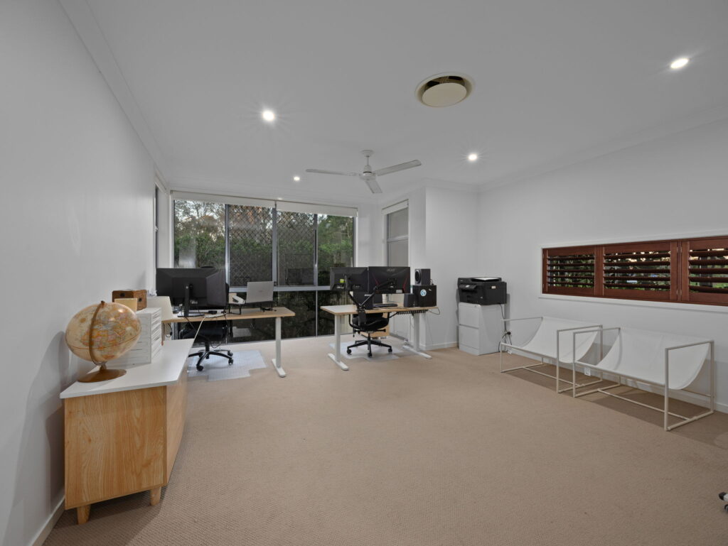 22 Kordan Boulevard, Raceview, QLD 4305