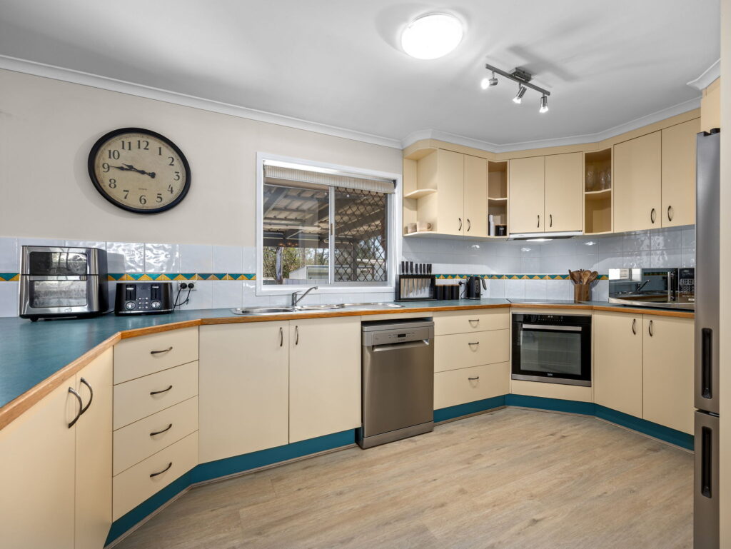 25 Dolben Street, Willowbank, QLD 4306