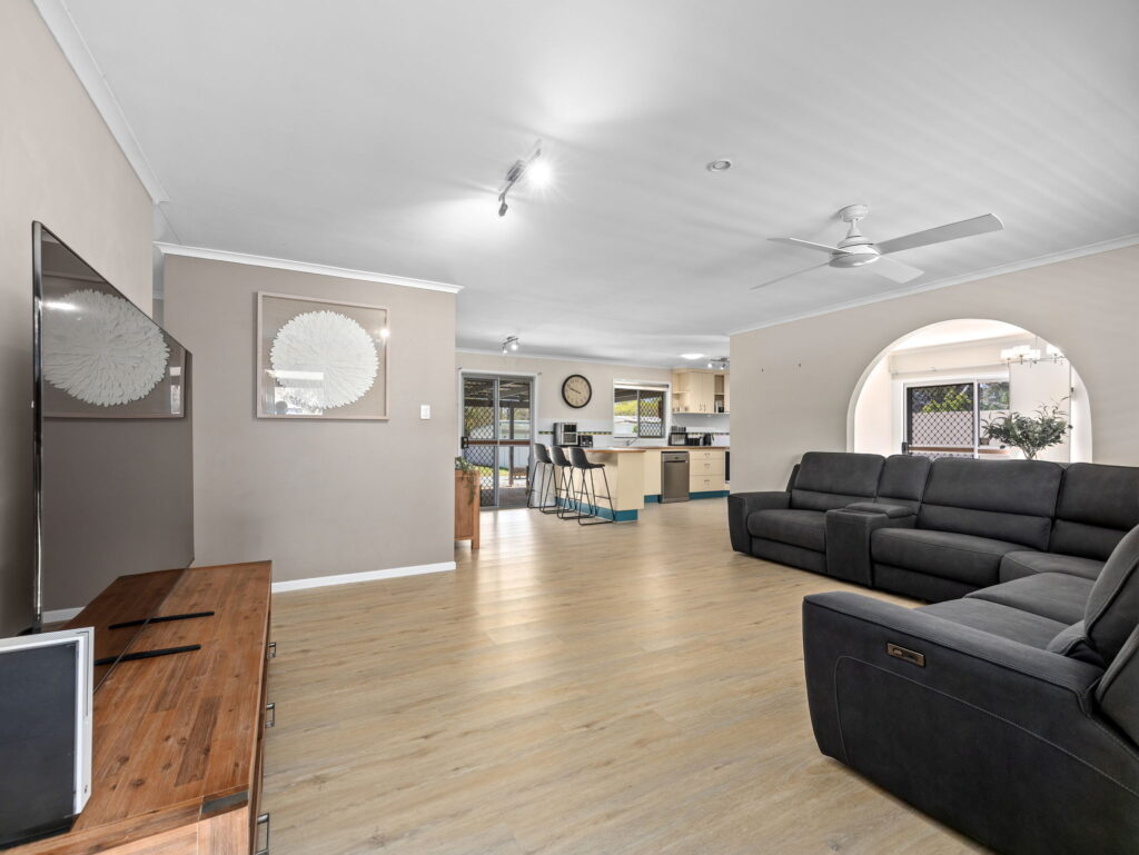 25 Dolben Street, Willowbank, QLD 4306