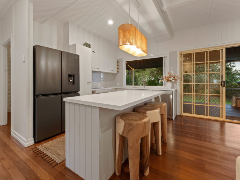 28 Gomer Street, Booval, QLD 4304