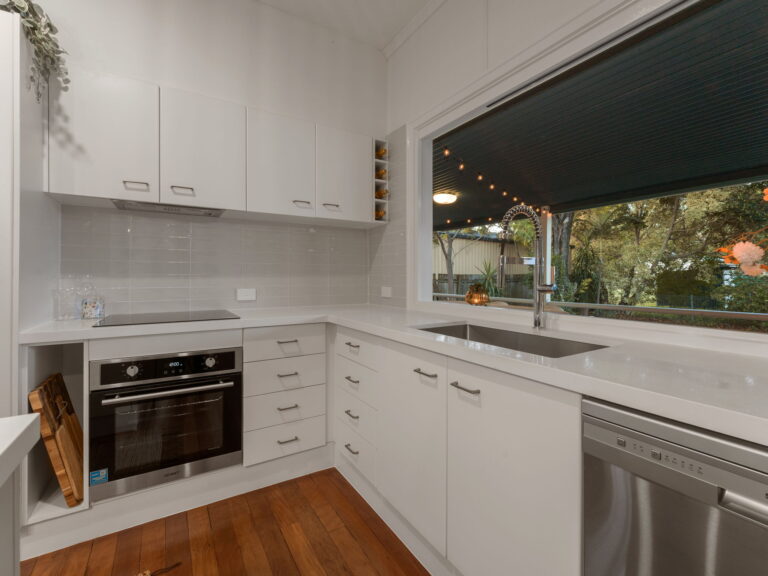 28 Gomer Street, Booval, QLD 4304
