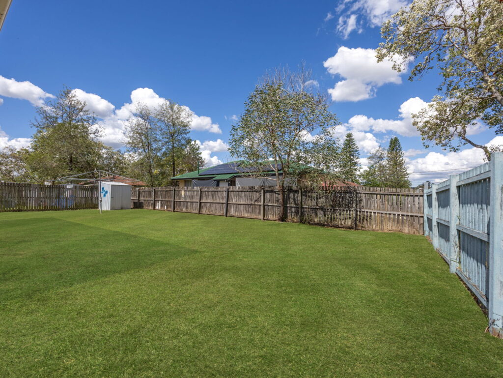 21 Overell Crescent, Riverview, QLD 4303