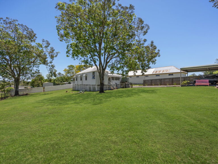 18 Hall Street, Harrisville, QLD 4307
