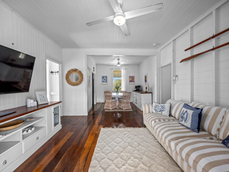 18 Hall Street, Harrisville, QLD 4307