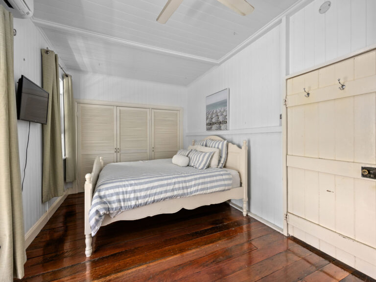 18 Hall Street, Harrisville, QLD 4307
