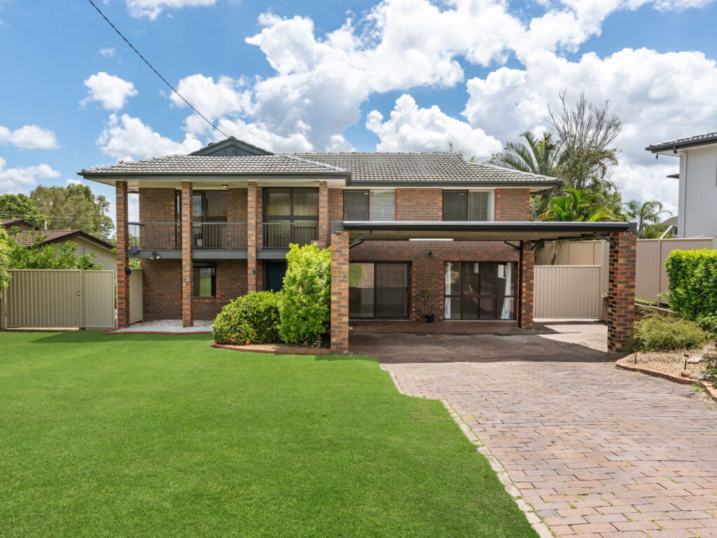 3 Olbern Crescent, Yamanto, QLD 4305