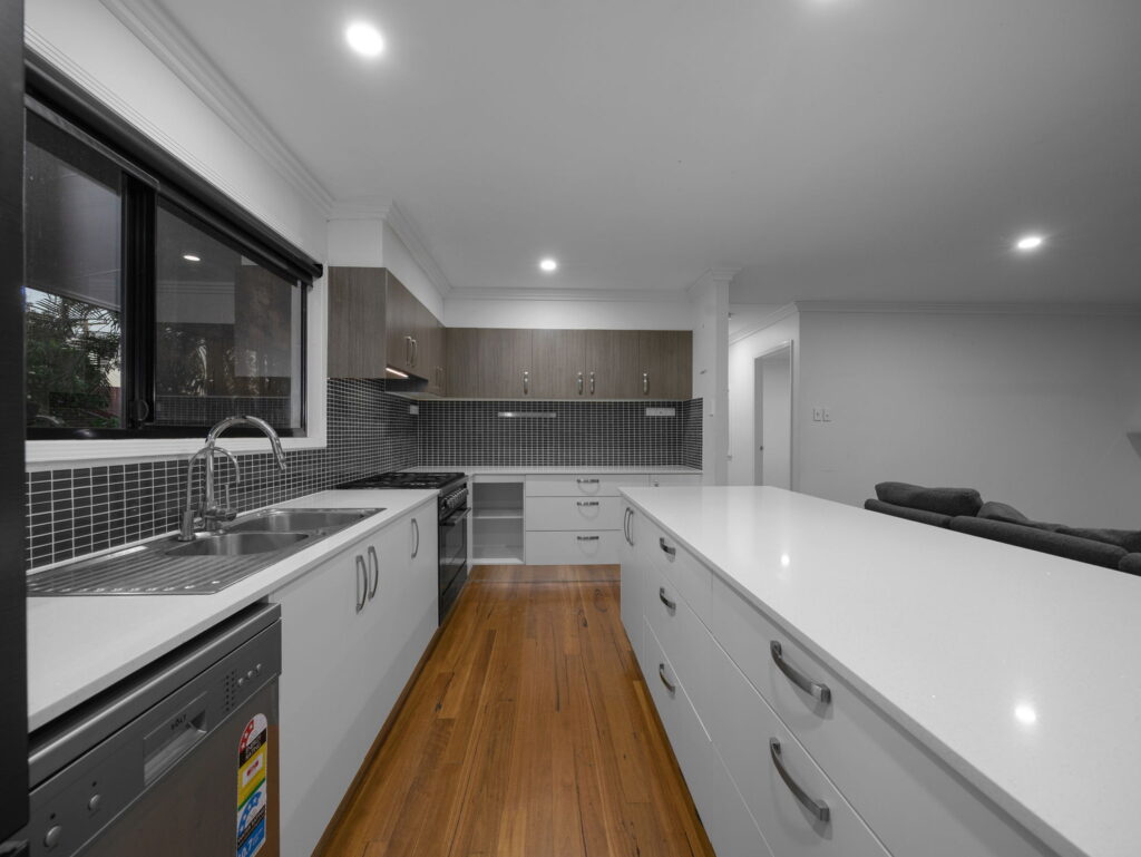 86 South Queensborough Parade, Karalee, QLD 4306