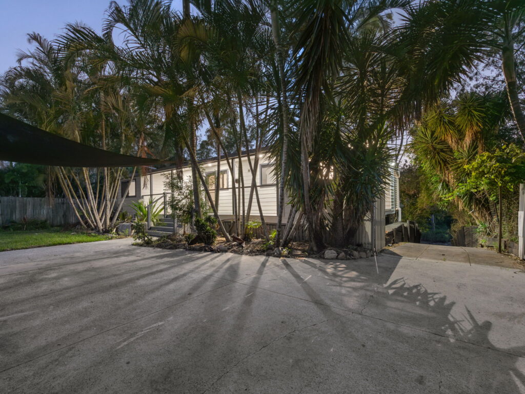 86 South Queensborough Parade, Karalee, QLD 4306