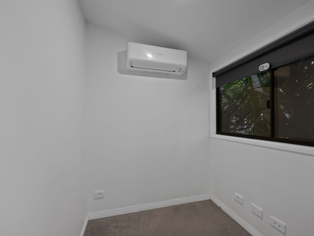 86 South Queensborough Parade, Karalee, QLD 4306