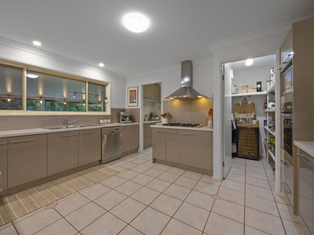 5-7 Echidna Court, Greenbank, QLD 4124