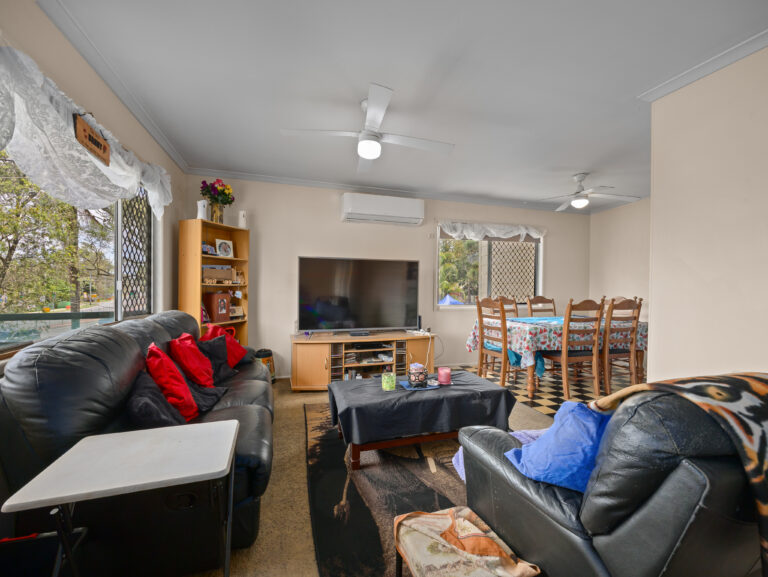 147 Chambers Flat Road, Marsden, QLD 4132
