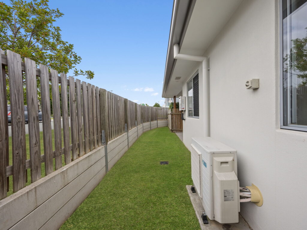 1 Mclean Street, Ripley, QLD 4306