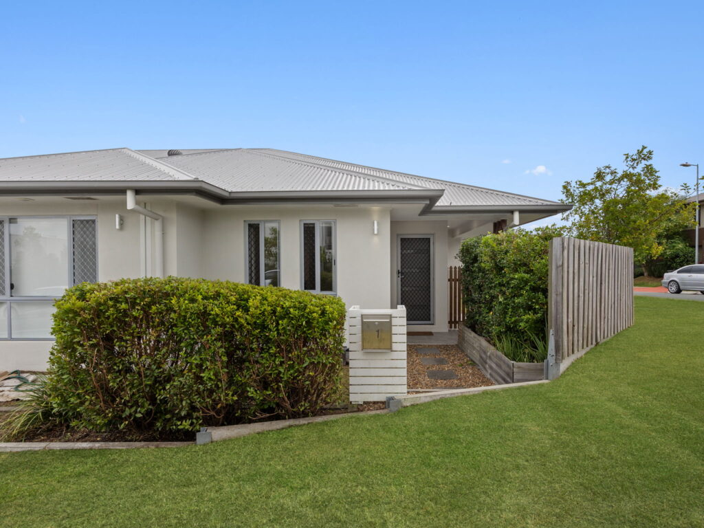 1 Mclean Street, Ripley, QLD 4306