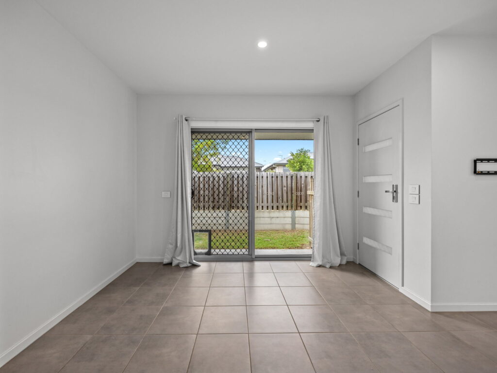 1 Mclean Street, Ripley, QLD 4306