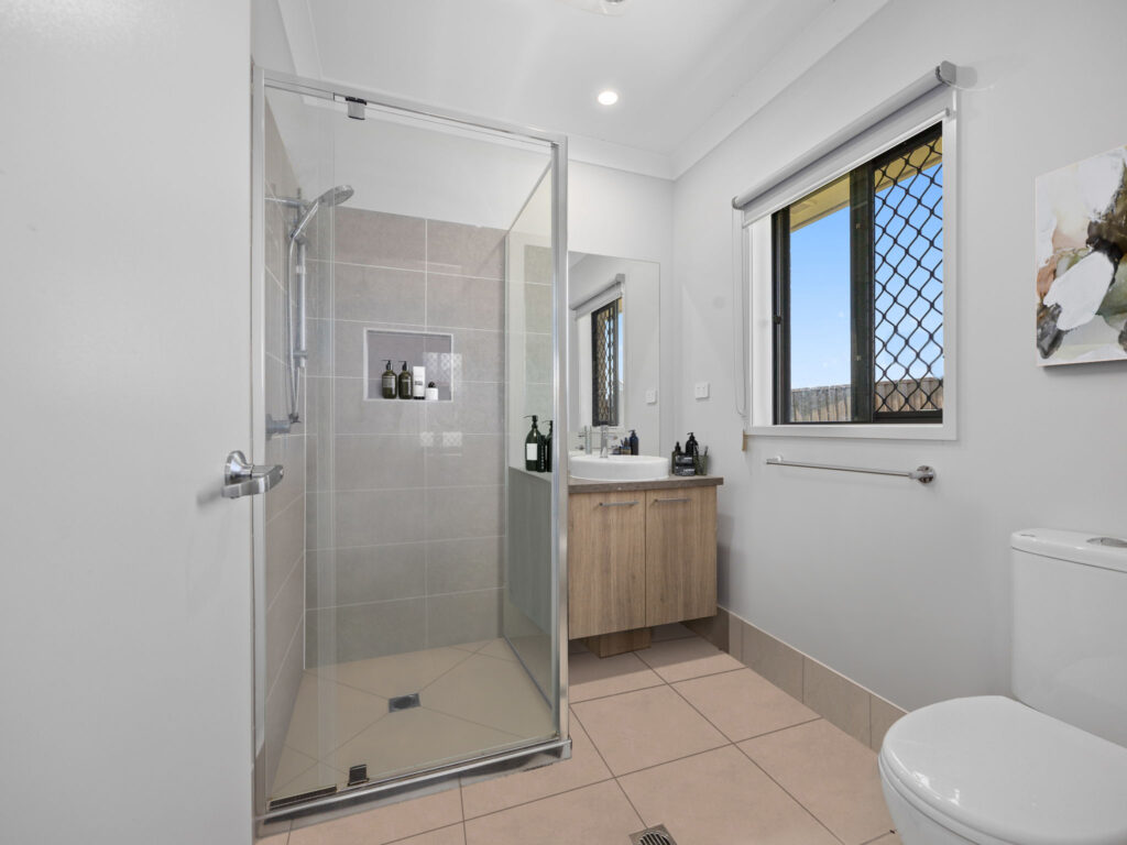 17 Jolly Mews, Ripley, QLD 4306
